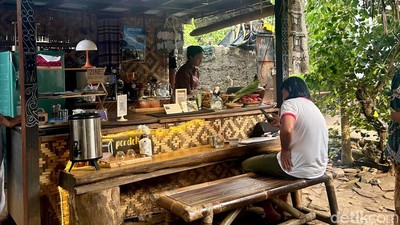 Ada Bebek La Pinra dan Dendeng Batokok di Kampung Depok