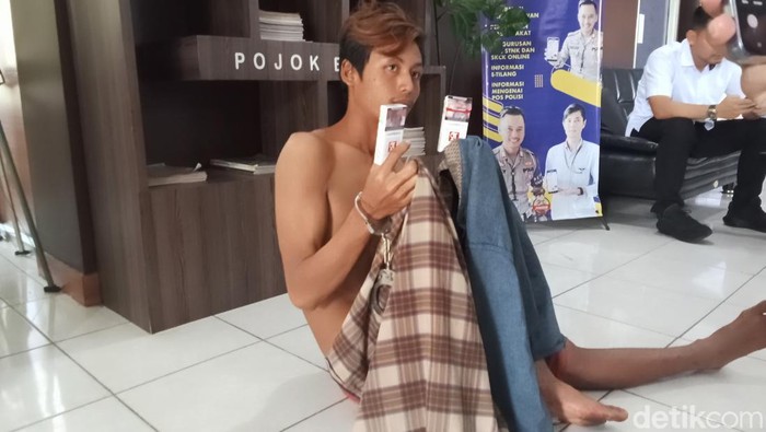 Penampakan pencuri yang kepergok warga lalu pura-pura jadi ODGJ