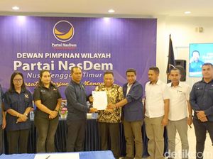 14 Bakal Paslon Kepala Daerah di NTT Terima SK dari Partai NasDem