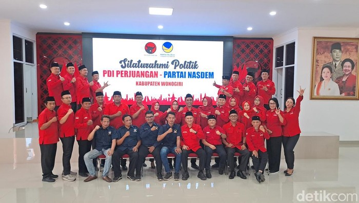 Silaturahmi politik PDIP dengan Nasdem di Kantor DPC PDIP Wonogiri, Senin (19/8/2024).