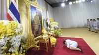 Terpilihnya Paetongtarn ini berarti kembalinya dinasti Shinawatra dalam kekuasaan Thailand, setelah ayahnya Thaksin dan bibinya Yingluck dilengserkan dalam kudeta militer bertahun-tahun lalu. (Thai government spokesman office via AP)