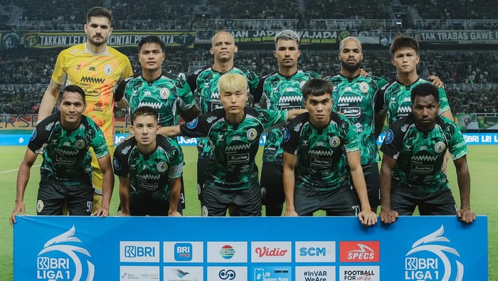 Penggawa PSS Sleman saat menghadapi Persebaya, Minggu (11/8/2024).