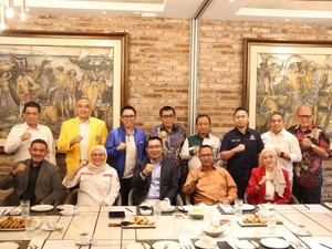 Ridwan Kamil Makan Siang Bareng Elite KIM Plus Jakarta Sebelum Deklarasi