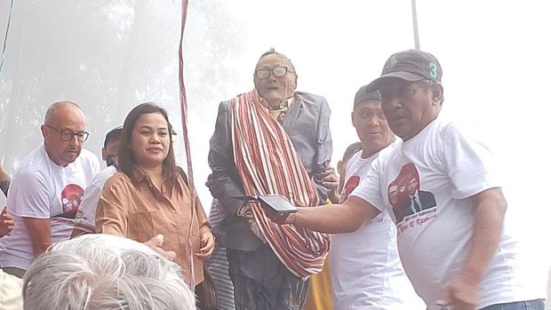 Ritual Ma'nene di Toraja Utara