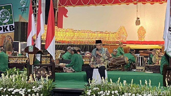 Saiq Aqil dalam gelaran wayang kulit dengan lakon Pandawa Boyong yang dihadirkan PKB jelang Muktamar ke-VI di Bali (Dwi/detikcom)