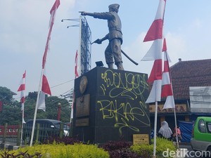 Miris Patung Pahlawan di Bogor Jadi Sasaran Coret-coretan