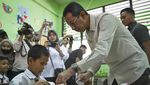 Perdana! Uji Coba Makan Bergizi Gratis di Sekolah Jakarta