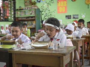 Jakarta Mulai Makan Bergizi Gratis Hari Ini, Menu Ada Ayam Teriyaki