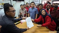 Laporan mereka diterima oleh satf administrasi Bawaslu Jakarta.