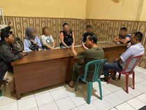 Berniat Peras Mantri di Jombang, 4 Oknum Wartawan Diamankan Warga