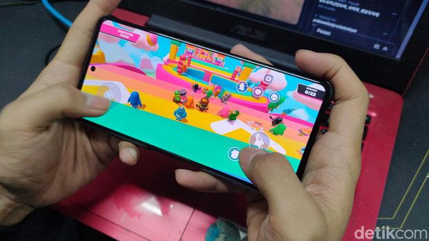 Aplikasi Epic Games Store resmi meluncur di HP. Dengan begitu, sekarang gamer bisa memainkan Fall Guys dan Fortnite di Android maupun iOS.
