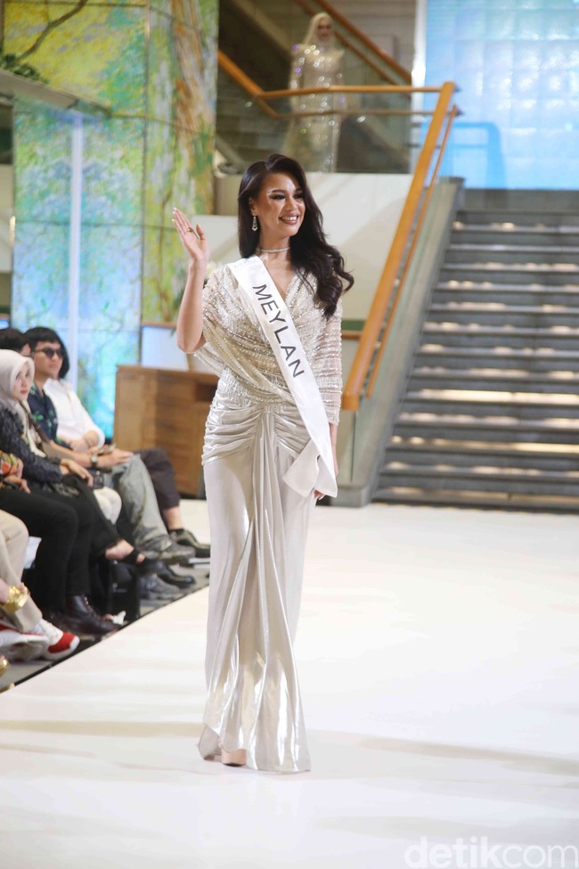 Wanita bernama Meylan Fega ini diketahui merupakan seorang aktivis lingkungan. Kini berusia 31 tahun, Meylan juga pernah menjadi Putri Nusantara Sulawesi Utara 2023 dan Top 11 Putri Nusantara 2023. Foto: Pradita Utama/detikfoto