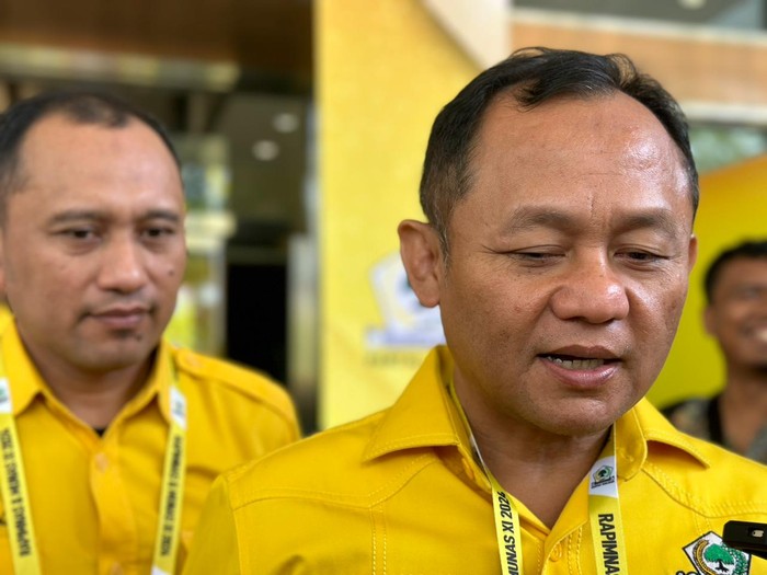 Ketua DPD Golkar Jatim M Sarmuji