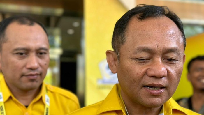 Ketua DPD Golkar Jatim M Sarmuji