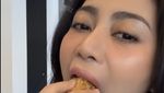 Kulineran Seru Rachel Vennya Saat di Jepang hingga Eropa