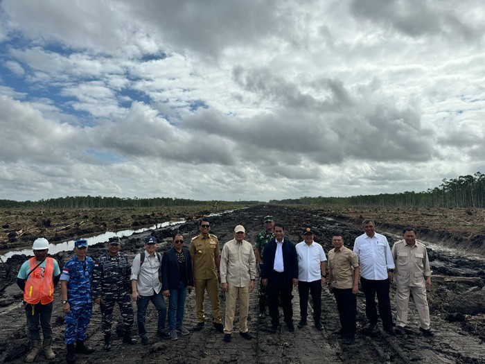 Menteri Pertanian Andi Amran Sulaiman saat kunjungan kerja di Distrik Wanam, Kabupaten Merauke, Provinsi Papua Selatan 18-19 Agustus 2024.
