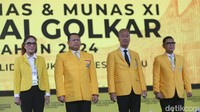 Agenda rapimnas adalah pengesahan pengunduran diri Airlangga Hartarto sebagai ketua umum dan mengangkat Agus Gumiwang sebagai plt ketua umum. 