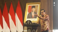 Supratman dilantik menjadi Menkumham menggantikan Yasonna Laoly yang telah menjabat sejak 2014.  