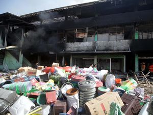 Pasar Induk Krian Sidoarjo Terbakar, 450 Lapak Jadi Korban