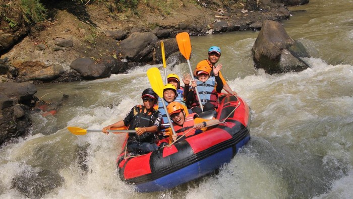 Pelatihan Pemandu Arung Jeram