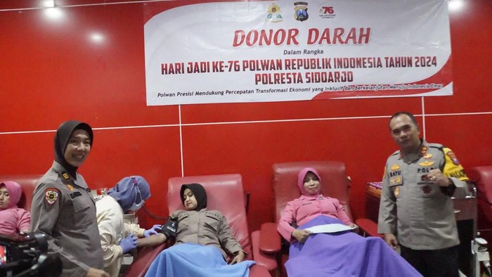 Polwan Polresta Sidoarjo donor darah