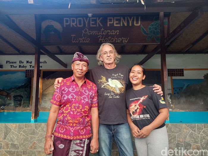 Proyek Penyu di Desa Pemuteran, Buleleng Proyek Penyu di Desa Pemuteran, Buleleng