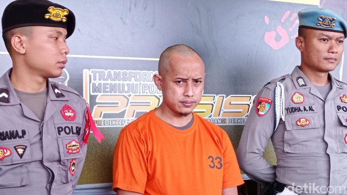 Samsul Hayatuloh (29), si raja tega