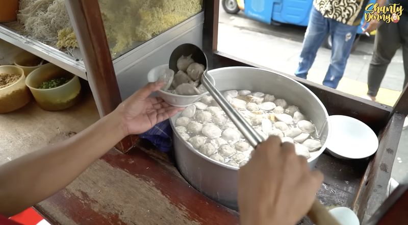 Sedap! 5 Rekomendasi Bakso Gepeng dari Ratu Bakso Shanty Denny