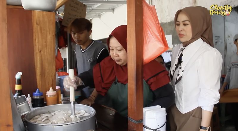 Sedap! 5 Rekomendasi Bakso Gepeng dari Ratu Bakso Shanty Denny