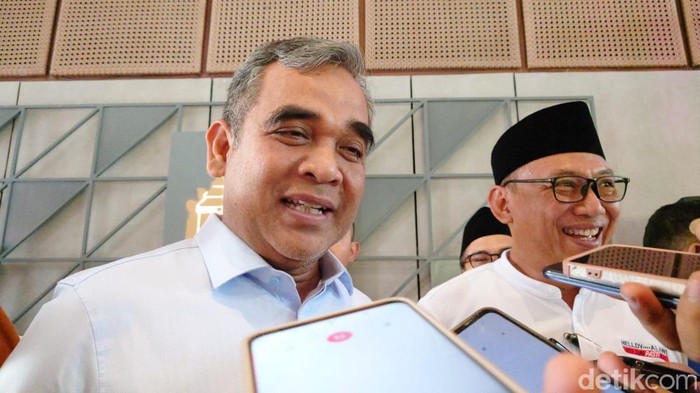 Sekjen Gerindra Ahmad Muzani memberikan arahan kepada kader Gerindra soal Pilkada Cilegon