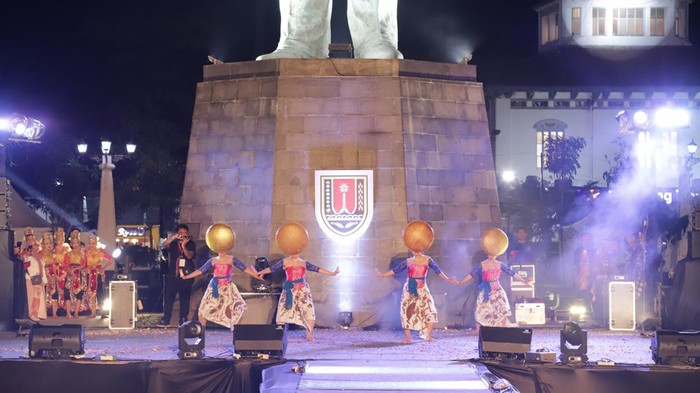 Tari Réngkak Ayakan