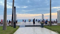 Utama Raya Beach di pagi hari