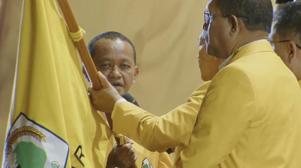 Bahlil Lahadalia akhirnya resmi menjadi Ketua Umum Golongan Karya (Golkar), menggantikan Airlangga Hartarto yang mundur. Bahlil ditetapkan menjadi Ketum Golkar di Musyawarah Nasional (Munas) XI Golkar yang berlangsung di JCC Senayan, Jakarta, Rabu (21/8/2024). (Tangkapan Layar Youtube Golkar Indonesia)