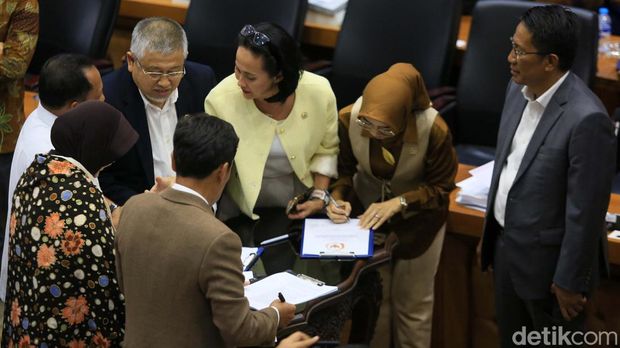 Baleg DPR menyetujui revisi UU Pilkada dibawa ke paripurna terdekat untuk disahkan menjadi undang-undang. Sebanyak delapan fraksi di DPR menyetujui keputusan itu.