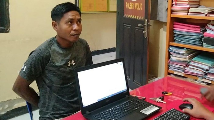 Pria berinisial MA (35) di Baubau, Sulawesi Tenggara (Sultra), ditangkap polisi gegara menganiaya pacarnya, MW (45) usai memergoki korban dengan pria lain di dalam kamar kos.
