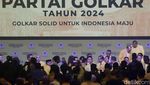 Berkemeja Kuning, Jokowi Tutup Munas XI Golkar