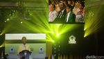 Berkemeja Kuning, Jokowi Tutup Munas XI Golkar
