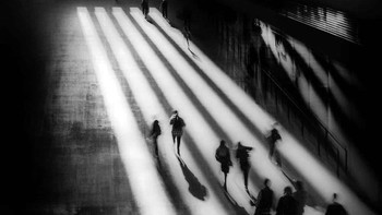 Pemenang Bronze Mention kategori Street diraih Tate Sunlight Foto: Black and White Photo Awards