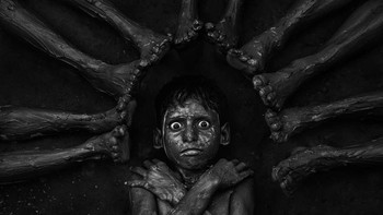 Pemenang kedua kategori Portrait diraih Abhishek Basak Foto: Black and White Photo Awards