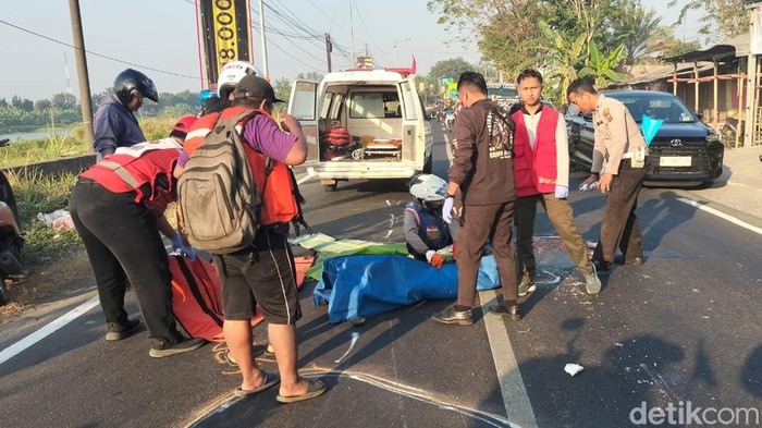 Buruh outsorcing pabrik kertas di Mojokerto tewas kecelakaan