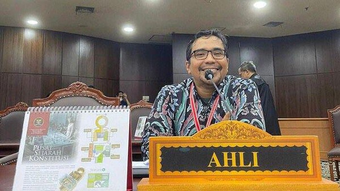 Direktur Pusat Studi Konstitusi (Pusako) Fakultas Hukum Universitas Andalas (Unand), Charles Simabura. (dok. pribadi)