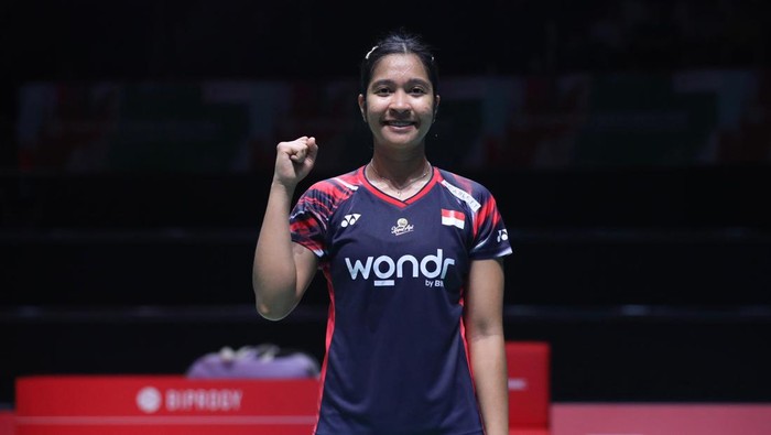 Ester Nurumi Tri Wardoyo sukses melewati lawan pertamanya di Japan Open 2024. Ester menang walaupun sempat goyah.