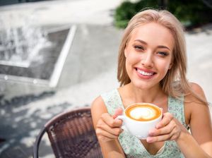 6 Fakta dan Mitos Efek Minum Kopi Pada Wanita