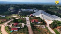 Menteri PUPR Basuki Hadimuljono mengatakan, pembangunan Bendungan Leuwikeris bertujuan untuk meningkatkan volume tampungan air sehingga suplai air irigasi ke lahan pertanian terus terjaga. Keberadaan bendungan ini juga ditujukan untuk penyediaan air baku dan mereduksi banjir.  