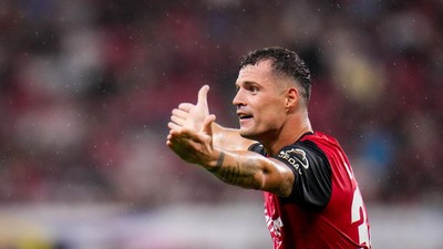 Xhaka Masih Perkasa