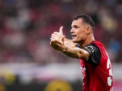 Xhaka rupanya masih perkasa. Squawka mencatat, Xhaka adalah pemain Bundesliga di musim lalu dengan terbanyak sentuhan, umpan komplit, terbayak umpan di sepertiga akhir lapangan (Getty Images/Rene Nijhuis/MB Media)