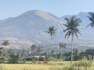 Jabar Hari Ini: Tatapan Kosong-Ngelantur Remaja Garut di Gunung Guntur