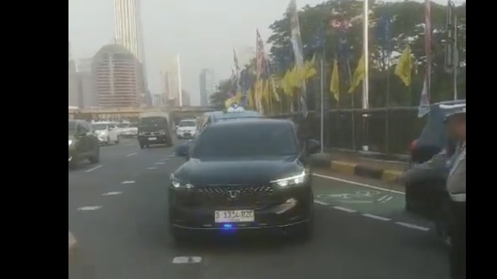 HR-V pakai Strobo