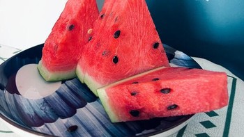 Sweet Summer karya Dai Fushun dari China menjuarai kategori Still Life. Foto ini dijepret menggunakan iPhone 15 Pro Max. Foto: Dai Fushun/iPhone Photography Awards 2024