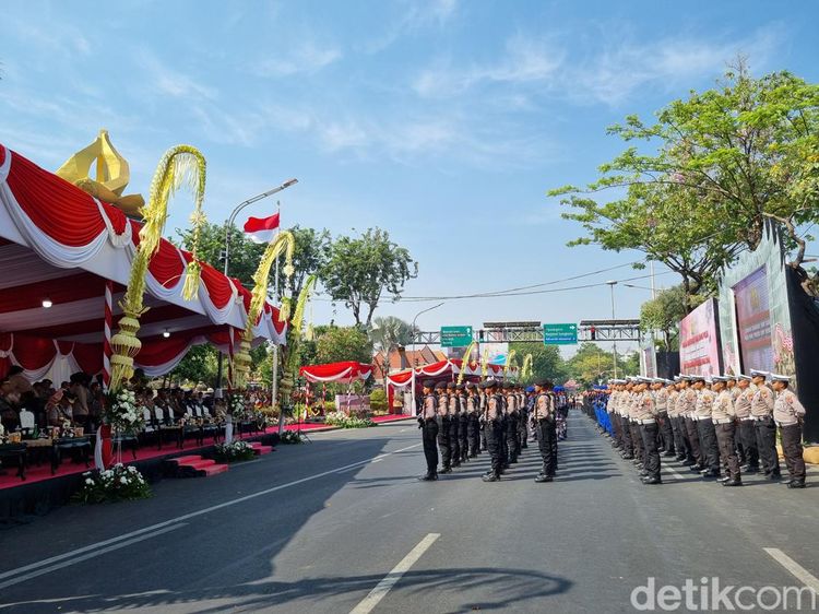Potret Peringatan Hari Juang Polri di Surabaya